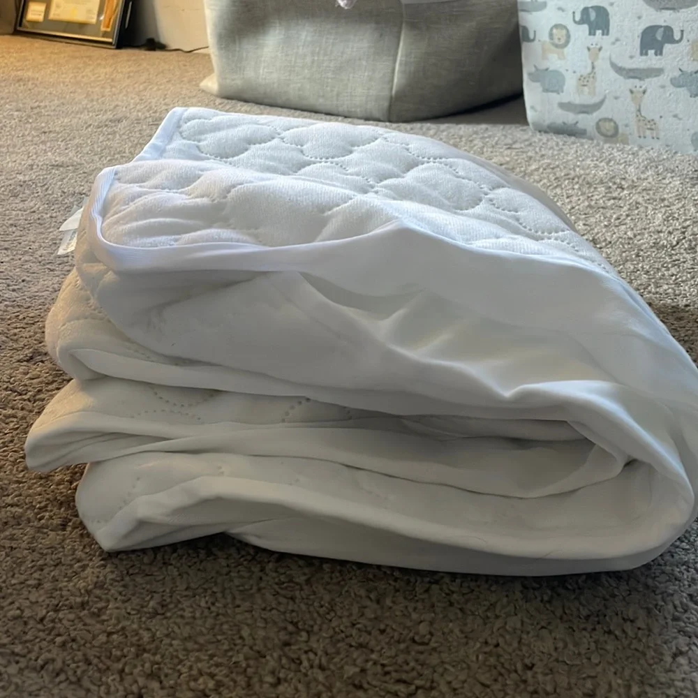 Crib mattress liner